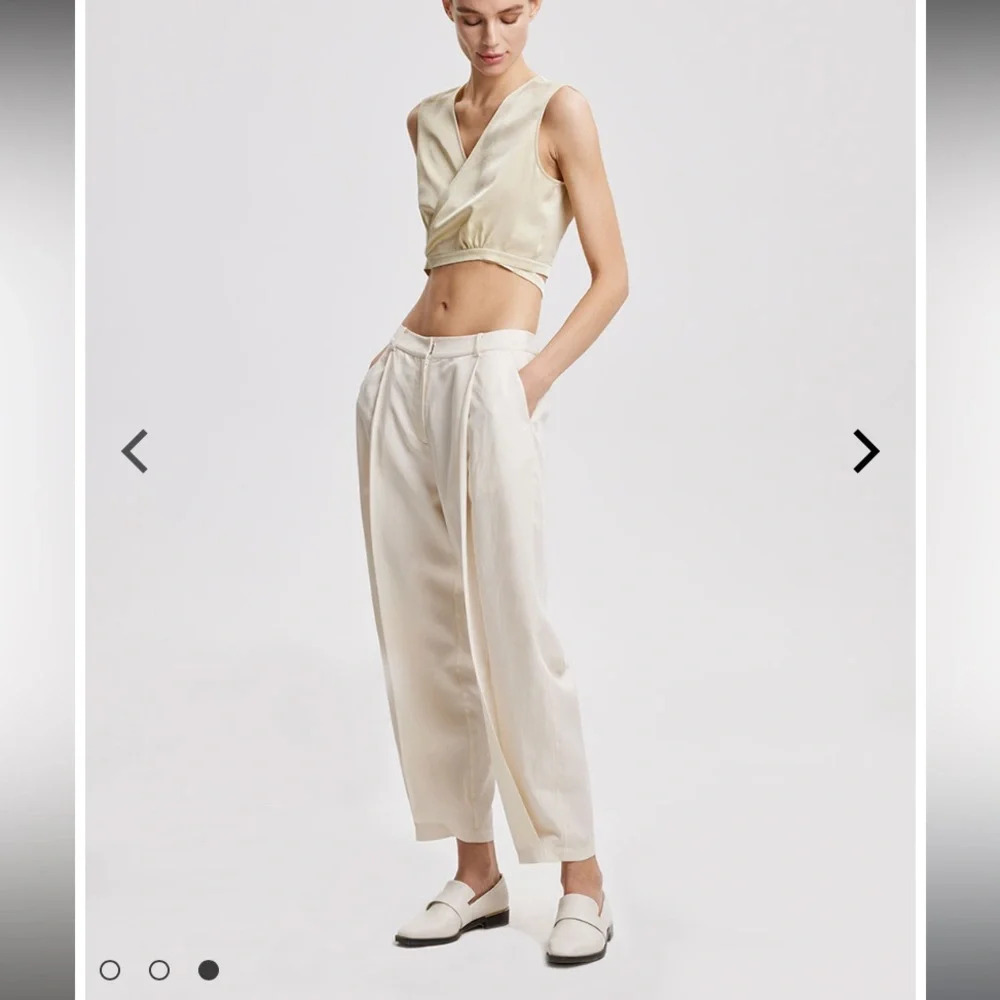 Lattelier Linen-Blend barrel revolve Tapered Pant 100$ contemporary spring boho